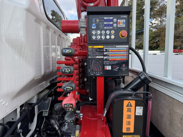 三菱ふそう キャンター 小型 平ボディ（クレーン付） 2RG-FEB80(103650) 21枚目