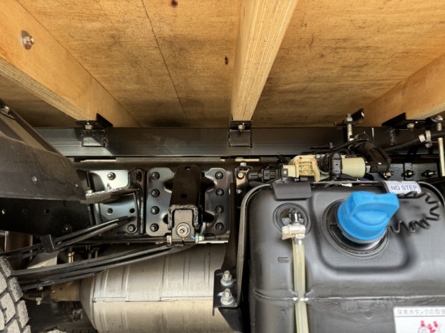 三菱ふそう キャンター 小型 平ボディ（クレーン付） 2RG-FEB80(103650) 24枚目