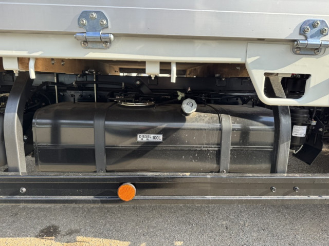 三菱ふそう キャンター 小型 平ボディ（クレーン付） 2RG-FEB80(103650) 29枚目