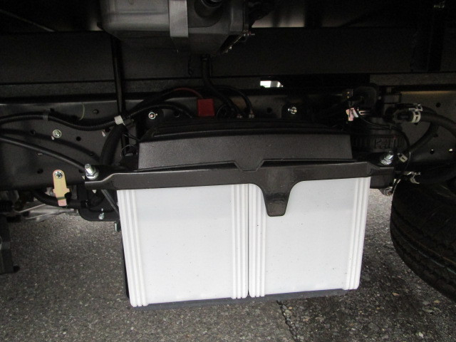 日野 デュトロ 小型 バン 2KG-XZU710M(103649) 38枚目