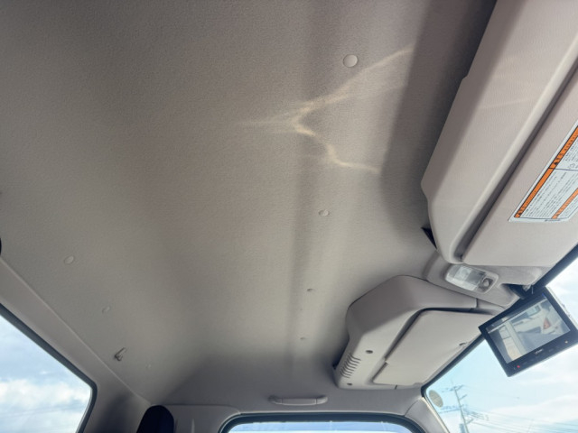 三菱ふそう キャンター 小型 平ボディ（クレーン付） 2RG-FEB80(103650) 42枚目