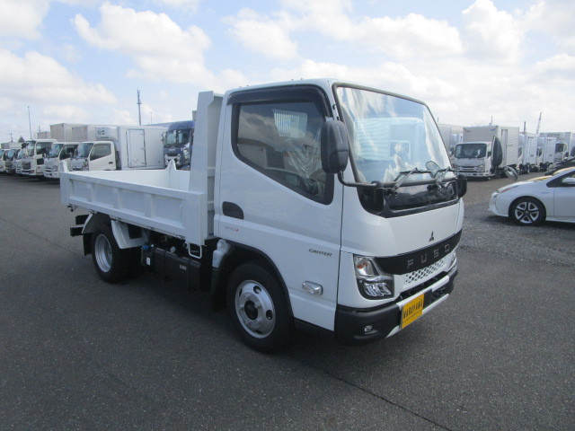 三菱ふそう キャンター 小型 土砂ダンプ 2RG-FBA60(103651) 2枚目