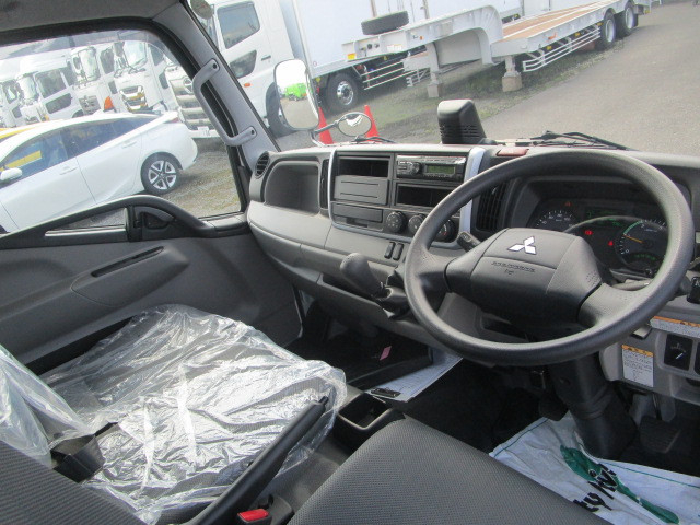 三菱ふそう キャンター 小型 土砂ダンプ 2RG-FBA60(103651) 9枚目