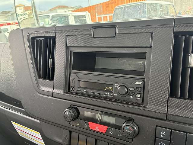 いすゞ エルフ 小型 平ボディ 2TG-NJR88AF(103652) 37枚目