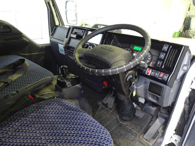 いすゞ エルフ 小型 Wキャブ 2RG-NJS88A(103655) 5枚目