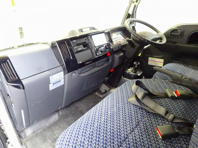 いすゞ エルフ 小型 Wキャブ 2RG-NJS88A(103655) 6枚目