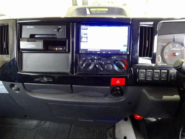 いすゞ エルフ 小型 Wキャブ 2RG-NJS88A(103655) 9枚目