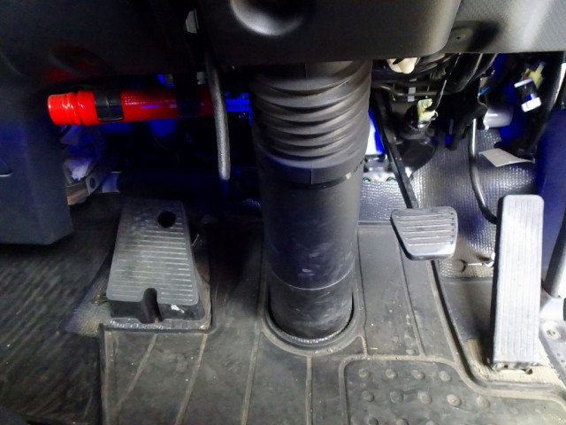 いすゞ エルフ 小型 Wキャブ 2RG-NJS88A(103655) 17枚目