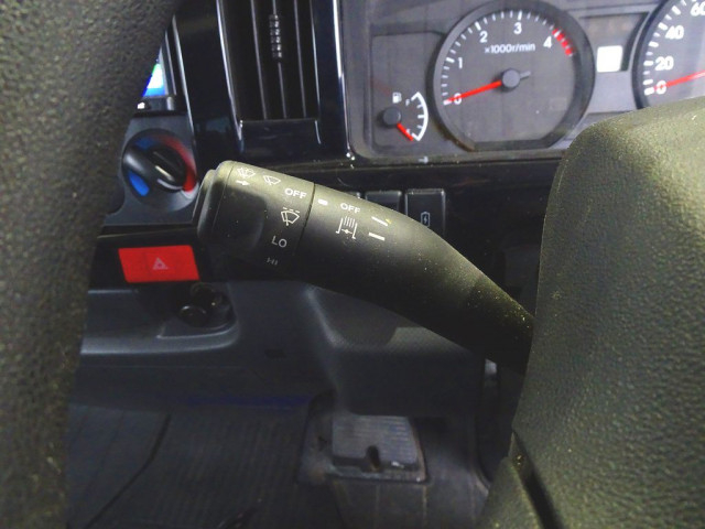 いすゞ エルフ 小型 Wキャブ 2RG-NJS88A(103655) 19枚目