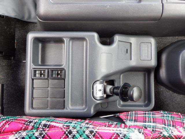 いすゞ フォワード 増トン 平ボディ 2RG-FTR90U2(103656) 24枚目