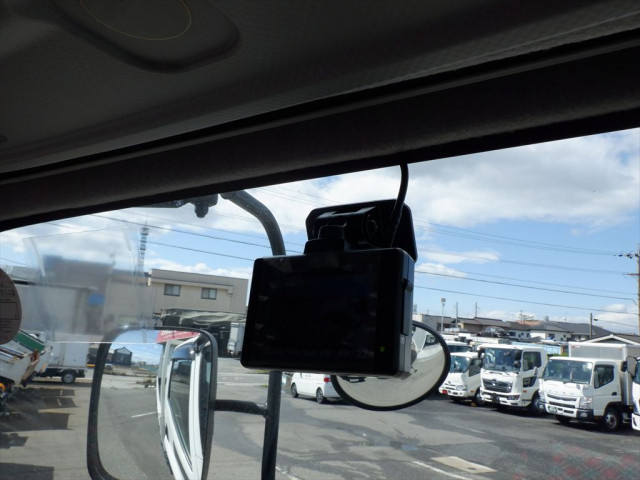 いすゞ フォワード 増トン 平ボディ 2RG-FTR90U2(103656) 25枚目