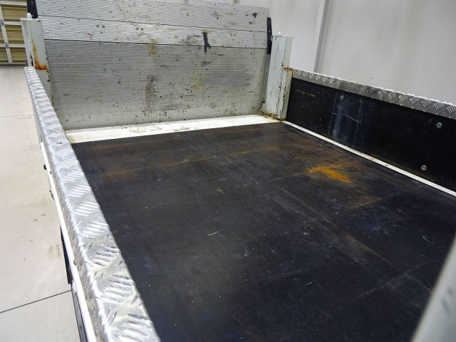 いすゞ エルフ 小型 Wキャブ 2RG-NJS88A(103655) 30枚目