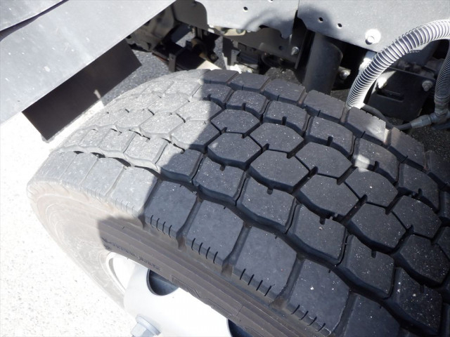 いすゞ フォワード 増トン 平ボディ 2RG-FTR90U2(103656) 28枚目