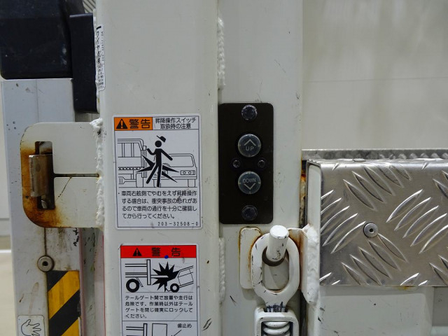 いすゞ エルフ 小型 Wキャブ 2RG-NJS88A(103655) 35枚目