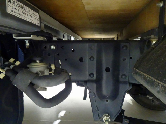 いすゞ エルフ 小型 Wキャブ 2RG-NJS88A(103655) 40枚目