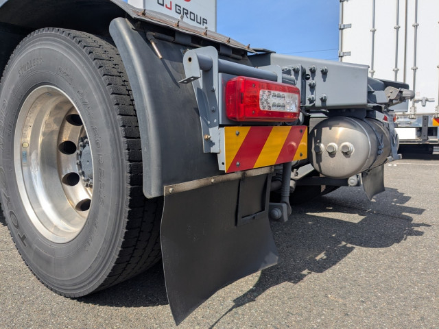 UDトラックス（日産） クオン 大型 トラクタ 2RG-GK5DAB(103658) 6枚目