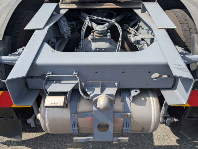 UDトラックス（日産） クオン 大型 トラクタ 2RG-GK5DAB(103658) 8枚目