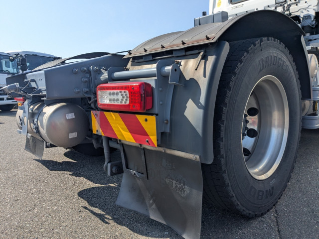 UDトラックス（日産） クオン 大型 トラクタ 2RG-GK5DAB(103659) 7枚目