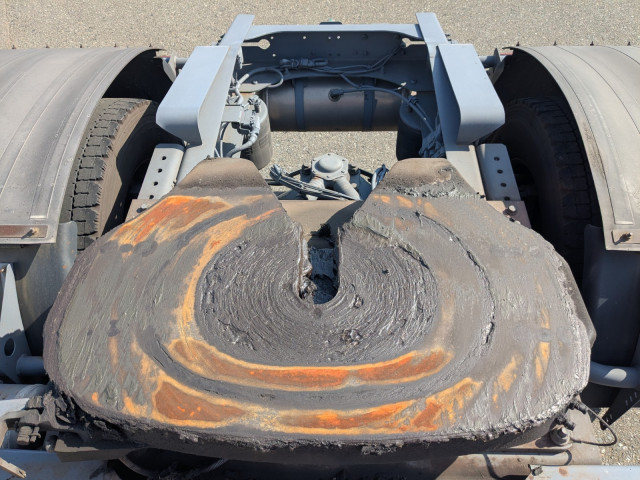 UDトラックス（日産） クオン 大型 トラクタ 2RG-GK5DAB(103659) 10枚目