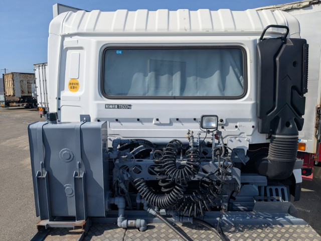 UDトラックス（日産） クオン 大型 トラクタ 2RG-GK5DAB(103659) 13枚目