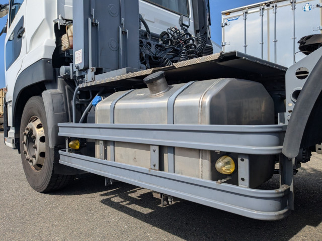 UDトラックス（日産） クオン 大型 トラクタ 2RG-GK5DAB(103658) 21枚目