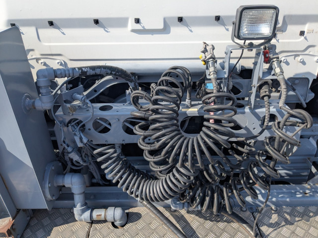 UDトラックス（日産） クオン 大型 トラクタ 2RG-GK5DAB(103659) 14枚目