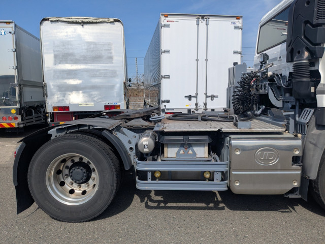 UDトラックス（日産） クオン 大型 トラクタ 2RG-GK5DAB(103658) 23枚目