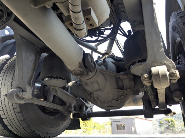 UDトラックス（日産） クオン 大型 トラクタ 2RG-GK5DAB(103659) 18枚目