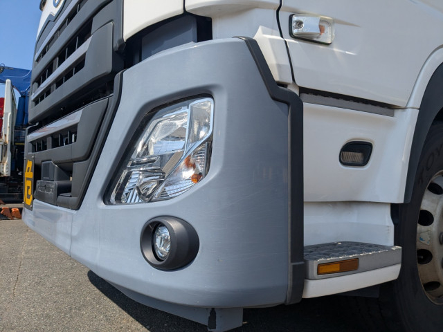 UDトラックス（日産） クオン 大型 トラクタ 2RG-GK5DAB(103658) 26枚目