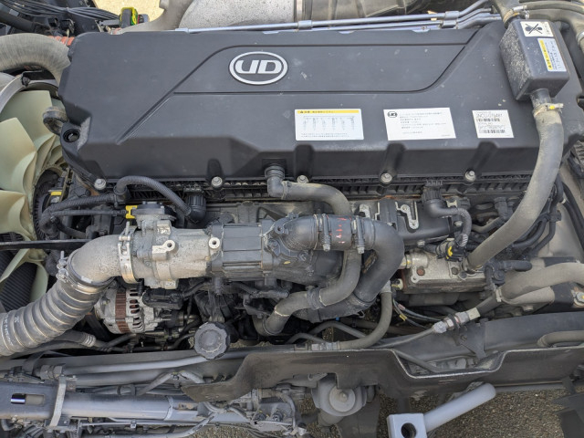 UDトラックス（日産） クオン 大型 トラクタ 2RG-GK5DAB(103658) 35枚目