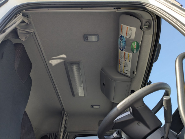 UDトラックス（日産） クオン 大型 トラクタ 2RG-GK5DAB(103659) 32枚目