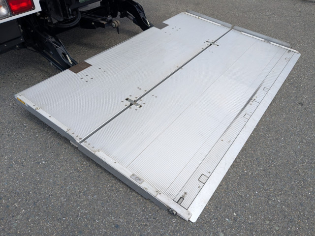 日野 レンジャー 中型 ウィング 2KG-FD2ABG(103660) 9枚目