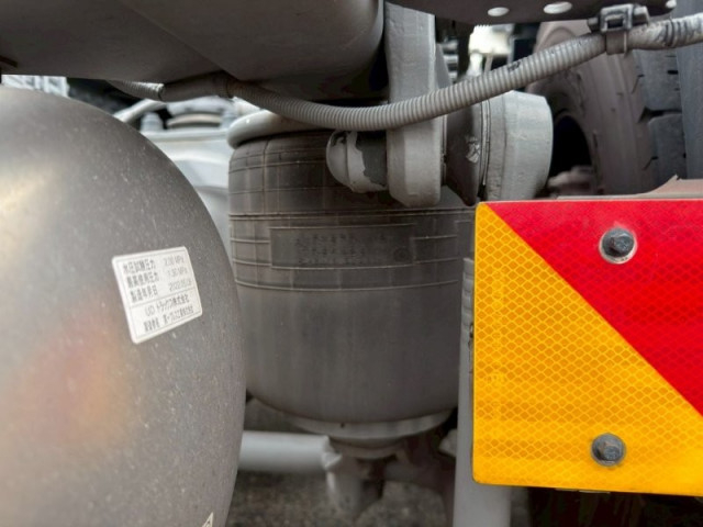 UDトラックス（日産） クオン 大型 トラクタ 2RG-GK5DAB(103661) 6枚目