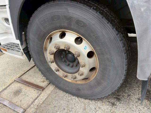 UDトラックス（日産） クオン 大型 トラクタ 2RG-GK5DAB(103661) 11枚目