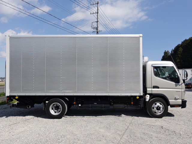 三菱ふそう キャンター 小型 バン 2RG-FEB90(103664) 9枚目