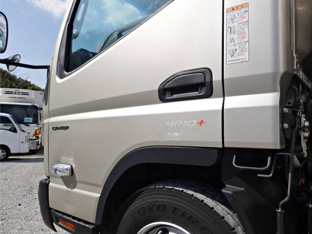 三菱ふそう キャンター 小型 バン 2RG-FEB90(103664) 13枚目