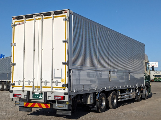 UDトラックス（日産） クオン 大型 ウィング 2PG-CG5CA(103665) 4枚目