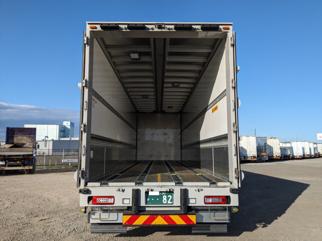 UDトラックス（日産） クオン 大型 ウィング 2PG-CG5CA(103665) 8枚目