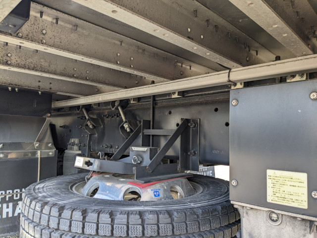 UDトラックス（日産） クオン 大型 ウィング 2PG-CG5CA(103665) 21枚目