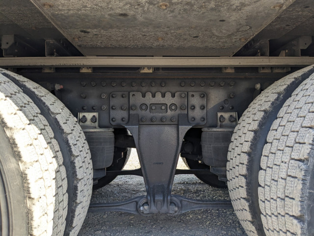 UDトラックス（日産） クオン 大型 ウィング 2PG-CG5CA(103665) 22枚目