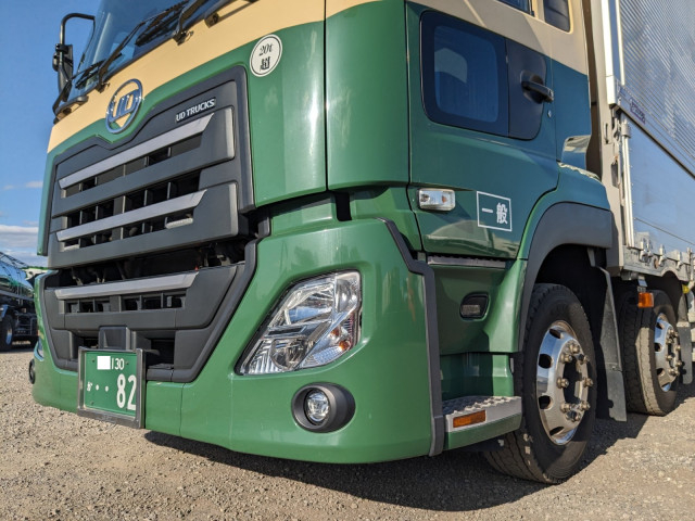 UDトラックス（日産） クオン 大型 ウィング 2PG-CG5CA(103665) 25枚目