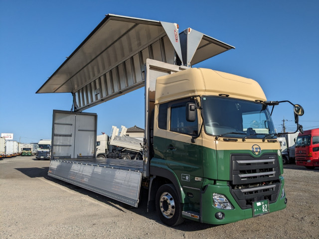 UDトラックス（日産） クオン 大型 ウィング 2PG-CG5CA(103665) 37枚目