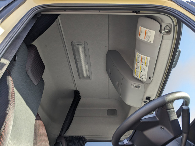 UDトラックス（日産） クオン 大型 ウィング 2PG-CG5CA(103665) 42枚目