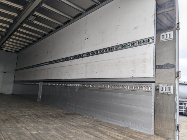 日野 プロフィア 大型 ウィング 2DG-FW1EHG(103668) 17枚目