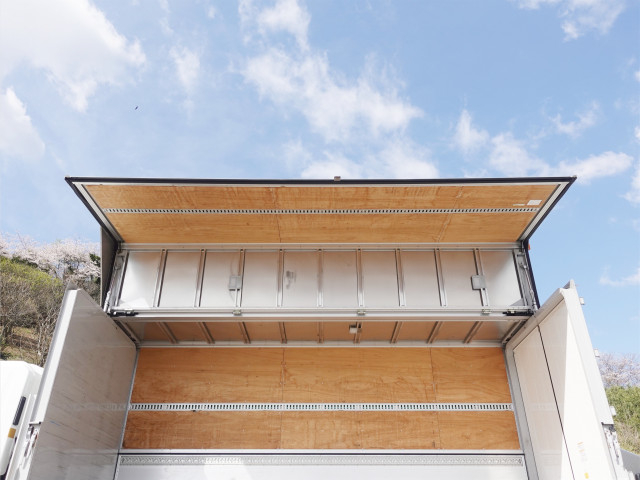 いすゞ フォワード 中型 ウィング 2RG-FRR90S2(103671) 15枚目