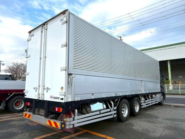 UDトラックス（日産） クオン 大型 ウィング 2PG-CD5CA(103673) 3枚目