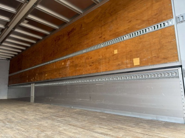 UDトラックス（日産） クオン 大型 ウィング 2PG-CD5CA(103673) 13枚目