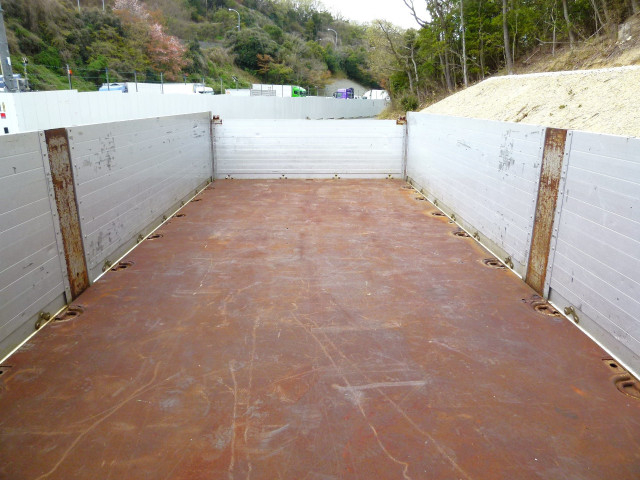 三菱ふそう ファイター 増トン 平ボディ（クレーン付） 2KG-FK65FZ(103674) 13枚目