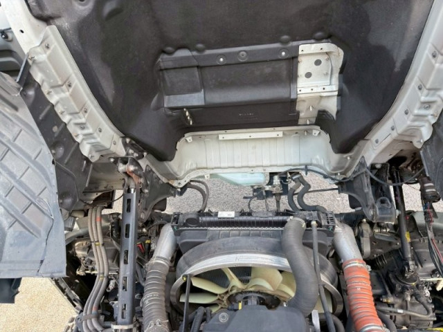 UDトラックス（日産） クオン 大型 ウィング 2PG-CD5CA(103673) 28枚目