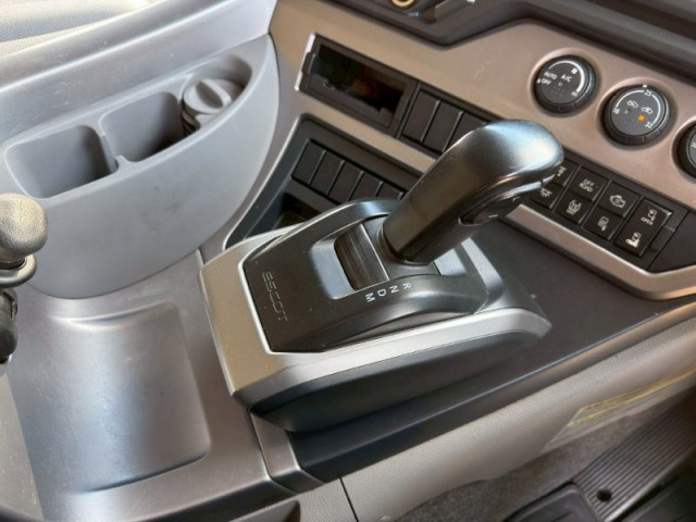 UDトラックス（日産） クオン 大型 ウィング 2PG-CD5CA(103673) 31枚目